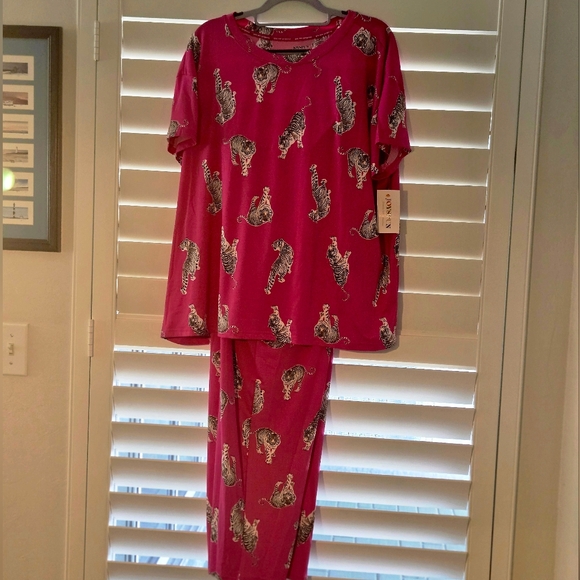 Other - XL Womans Pink Pajamas with Tiger Print